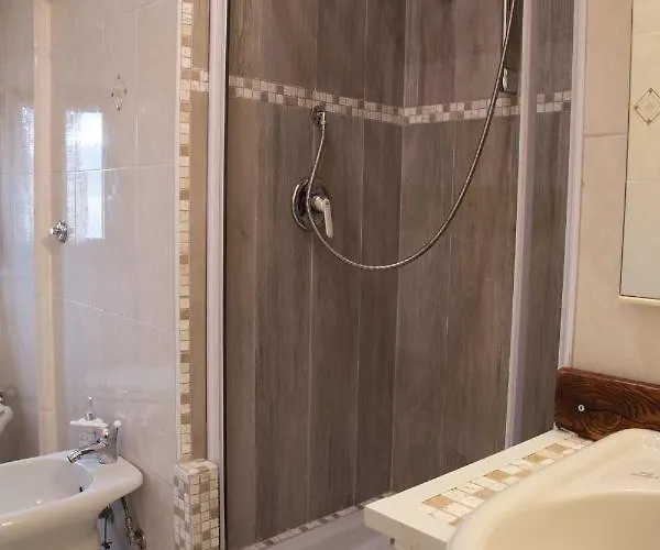 Le Pinelle Bed and Breakfast