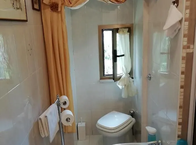 Le Pinelle Bed and Breakfast Τέρνι